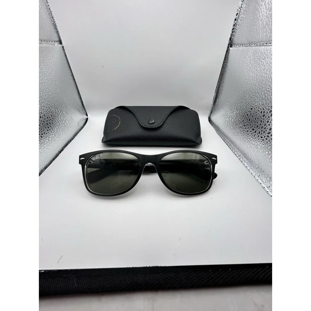 Ray-Ban RB2132 New Wayfarer Polarized Sunglasses Black/Green 55-18 145mm
